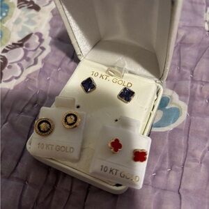 10 KT Gold Earring Set with Blue and Red Stones
